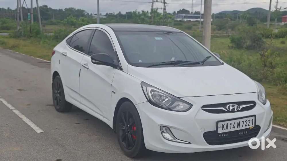 Hyundai Verna Crdi 2012
