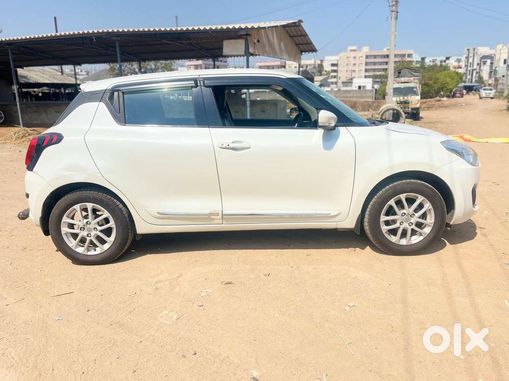 Maruti Suzuki Swift Vvt Zxi, 2018, Petrol