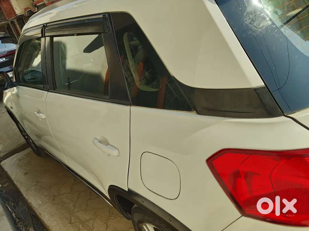 Well-maintained Maruti Suzuki Brezza Zdi  2018 Diesel 70000 Km Driven