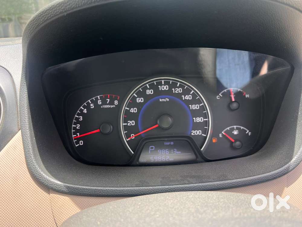 Hyundai Grand I10 Asta Option At, 2016, Petrol