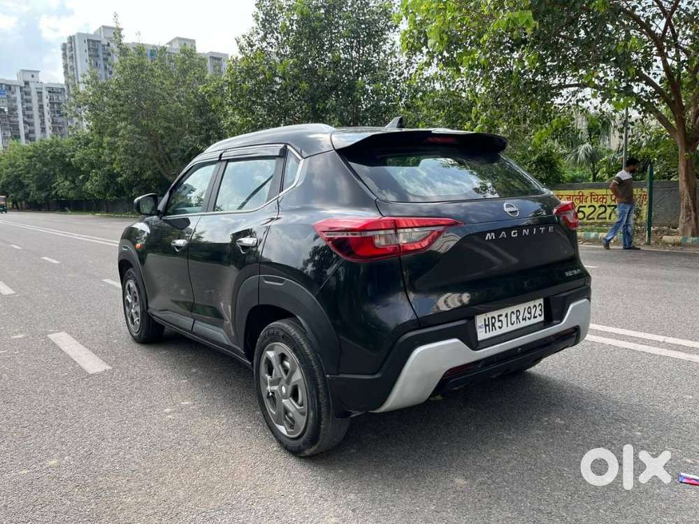 Nissan Magnite Kuro Edition Petrol Amt, 2025, Petrol