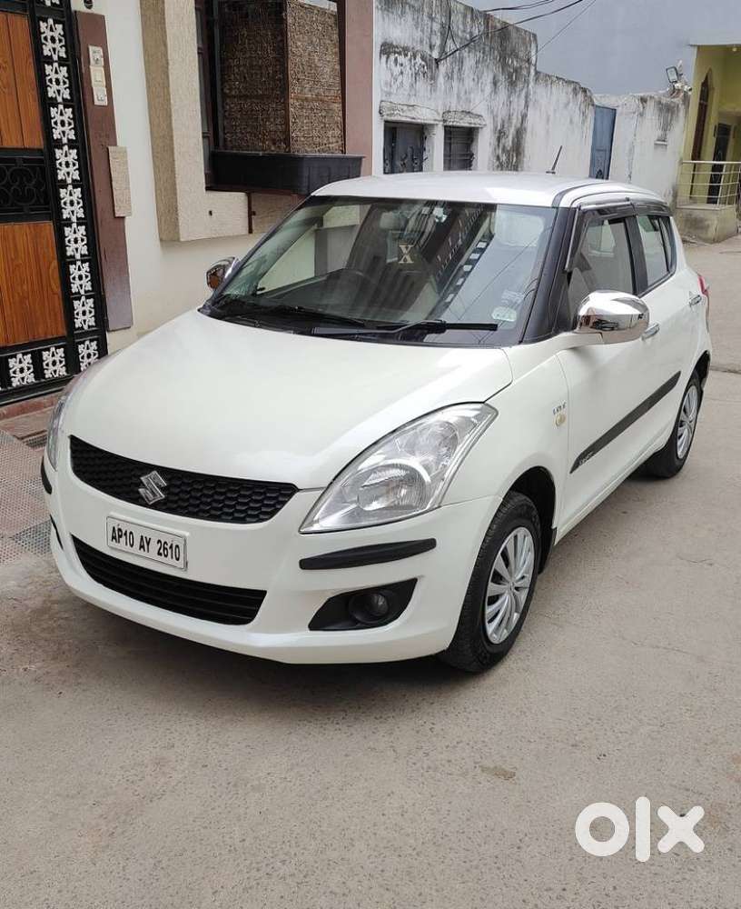 Maruti Suzuki Swift Lxi Optional-o, 2011, Petrol