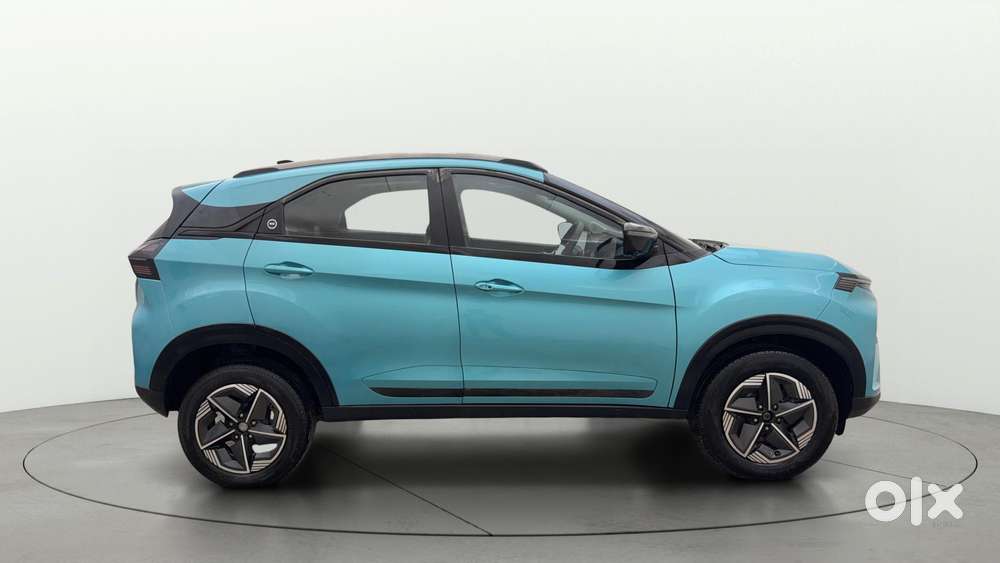 Tata Nexon Creative Plus 1.2 Revotron Petrol 6 Amt, 2023, Petrol