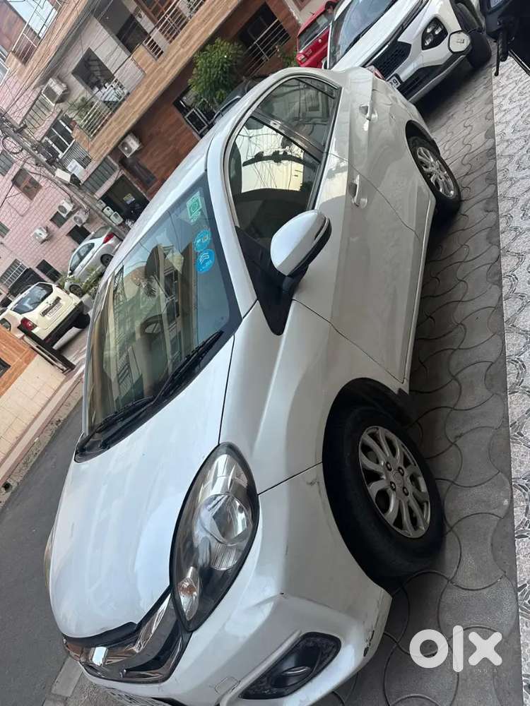 Honda Amaze 2nd Gen 2016 Petrol Well Maintained