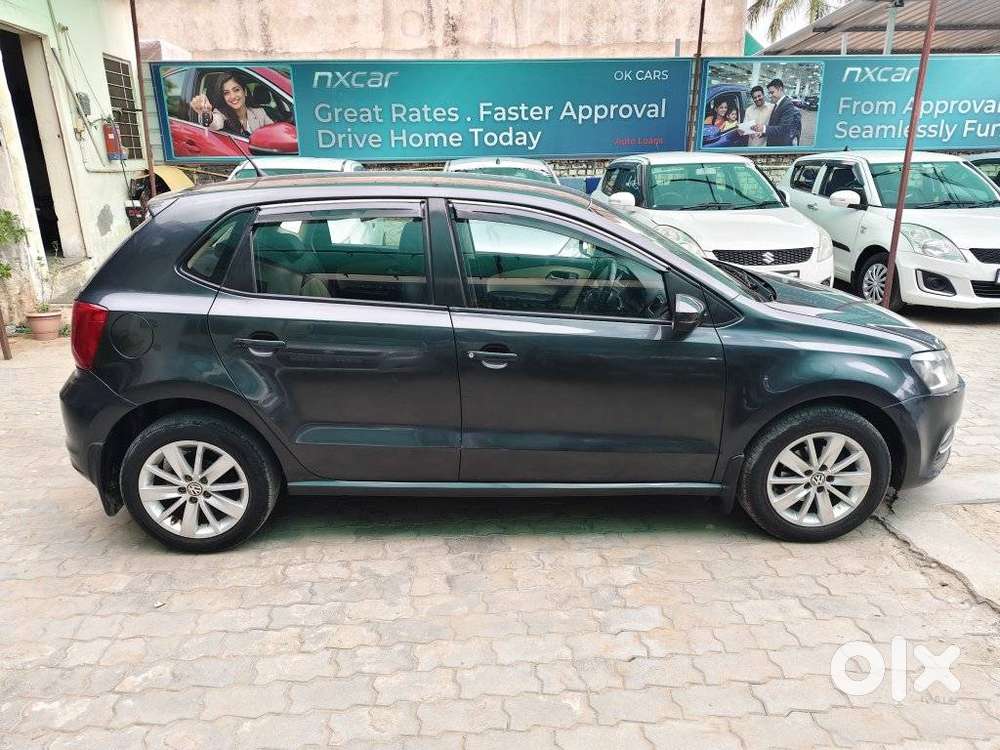 Volkswagen Polo Petrol Highline 1.2l, 2015, Petrol