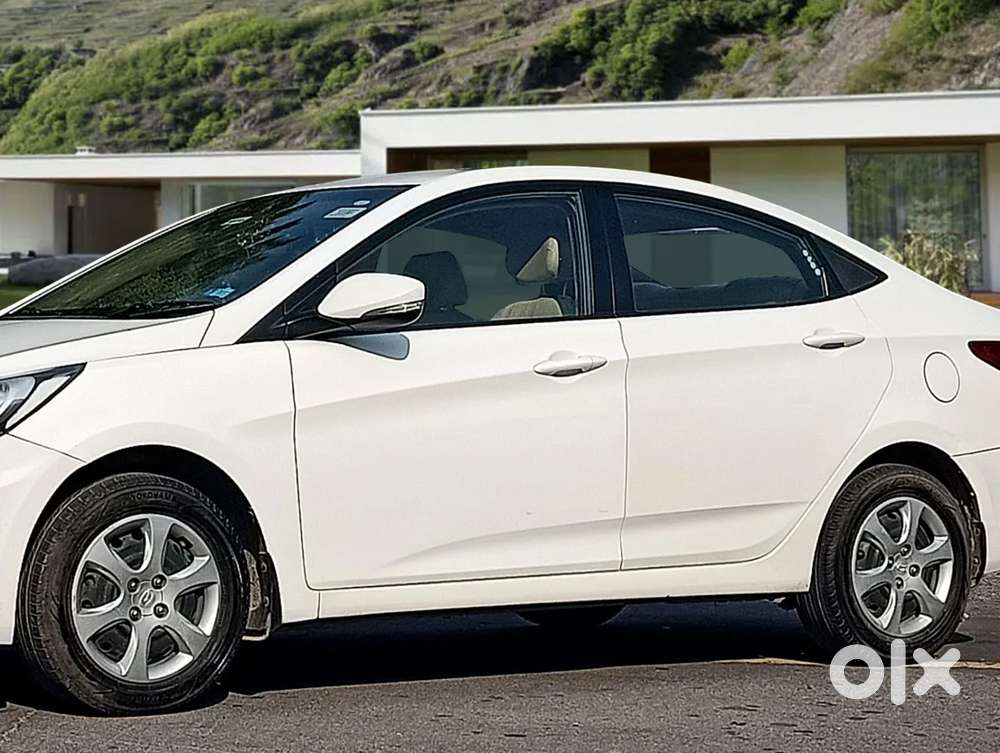 Hyundai Verna 1.6 Ex Vtvt, 2013, Petrol