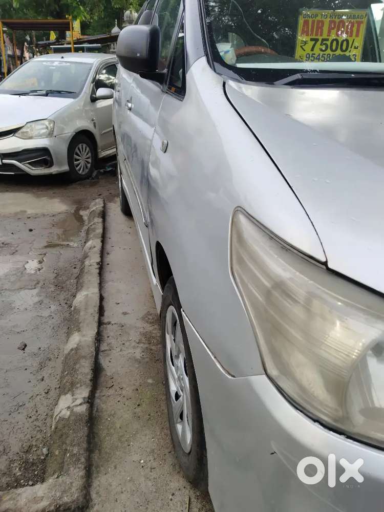 Toyota Innova 2.5 Gx 2012