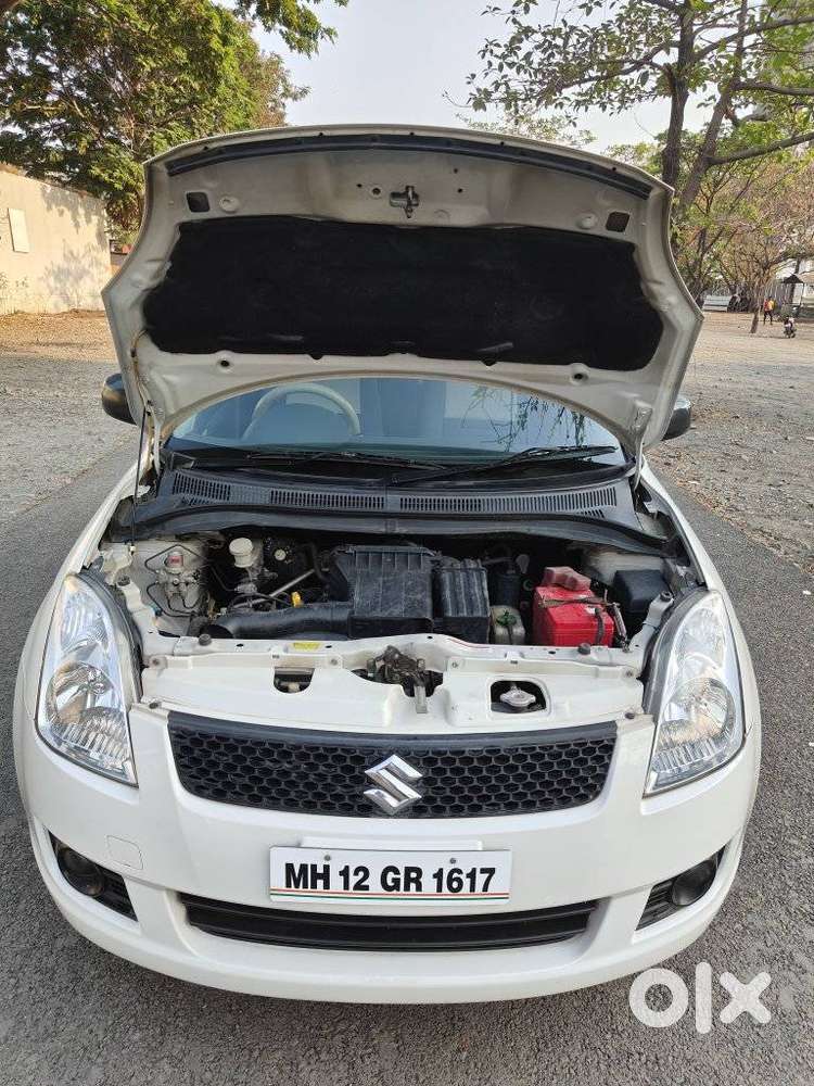 Maruti Suzuki Swift Vxi 1.2 Abs Bs-iv, 2011, Petrol