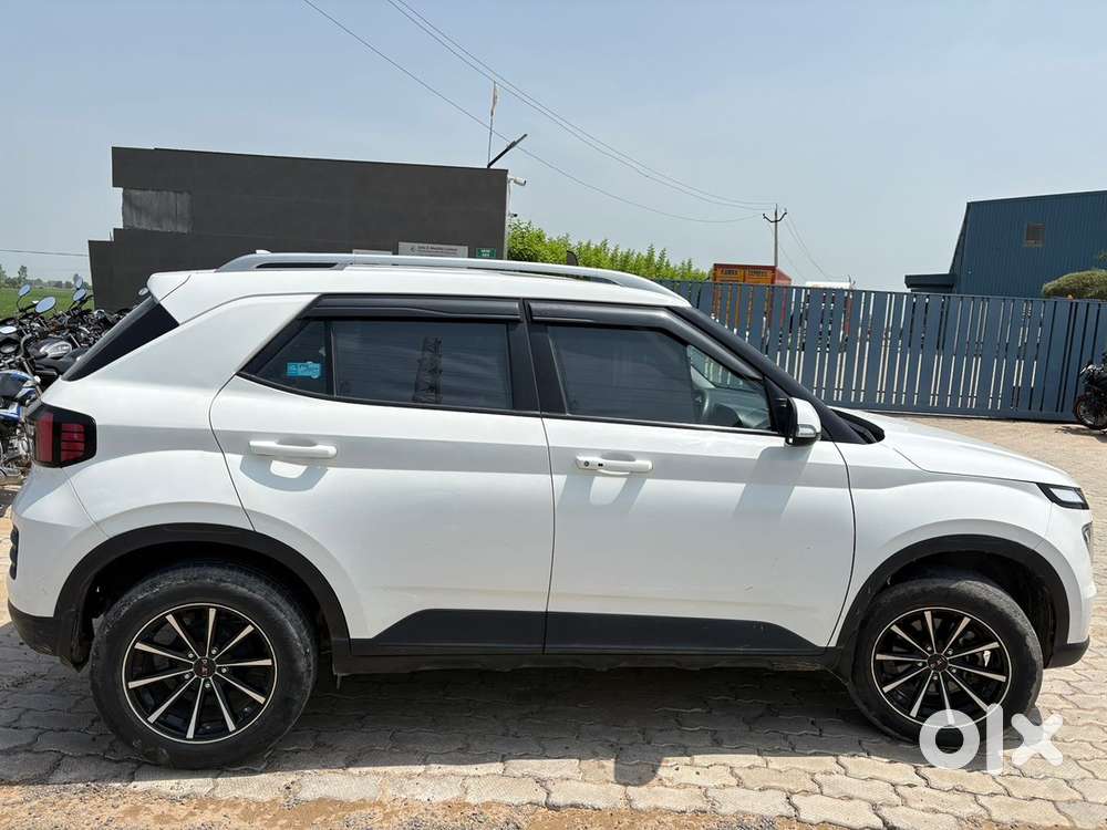 Hyundai Venue 2022 Manual Petrol