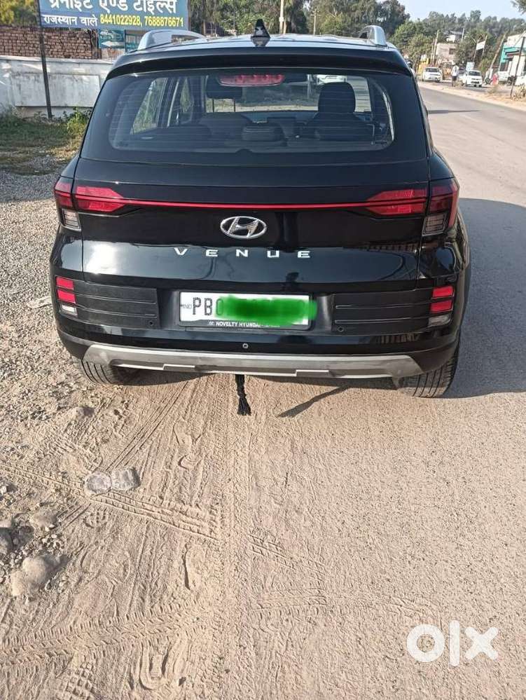 Hyundai Venue 1.2 S (o), 2023, Petrol