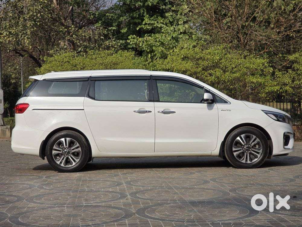 Kia Carnival Limousine Plus 7 Str, 2022, Diesel
