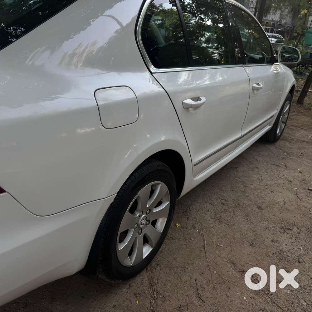 Skoda Superb 2008-2013 Elegance 1.8 Tsi At, 2011, Petrol