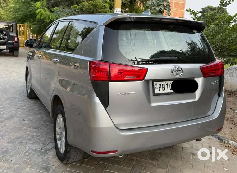 Toyota Innova Crysta 2.4 V 7 Str, 2017, Diesel