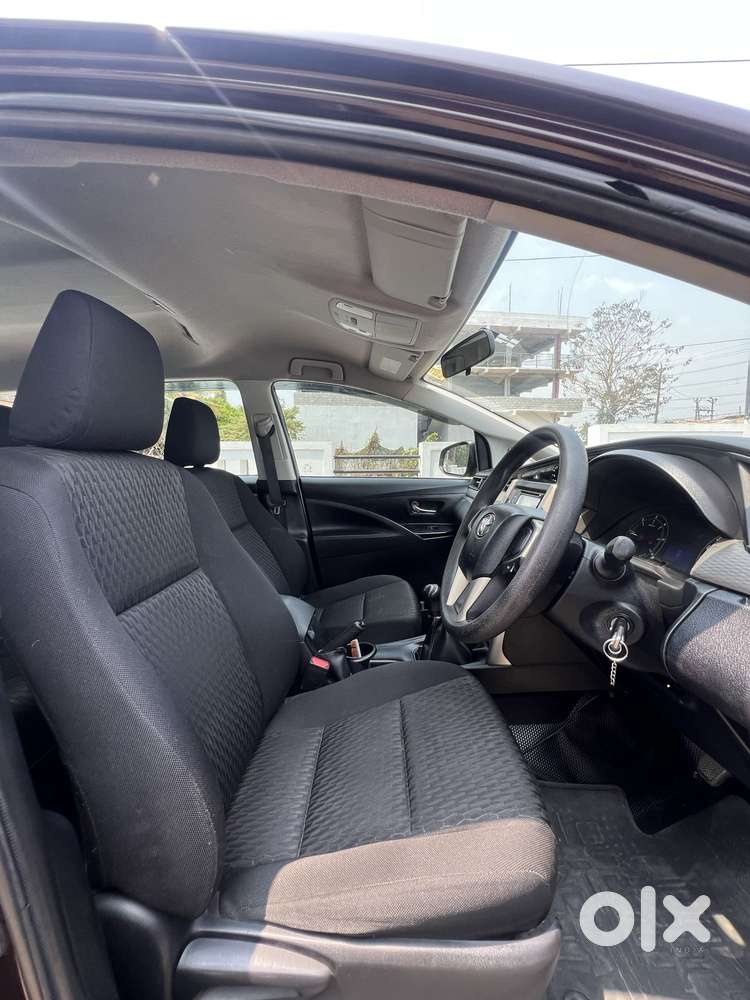 Toyota Innova Crysta 2.4 G Mt, 2016, Diesel