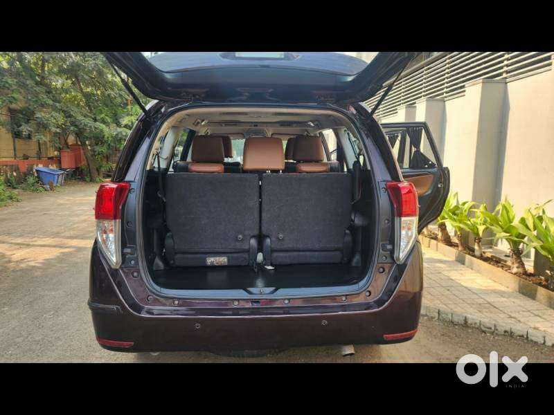Toyota Innova Crysta 2.8z Automatic, 2016, Diesel