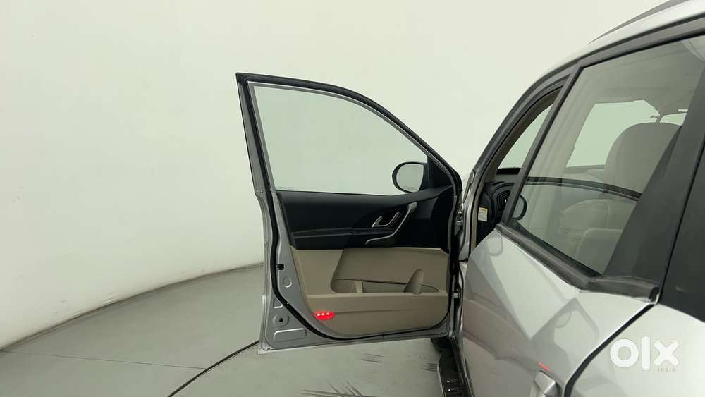 Mahindra Xuv500 W8 At, 2017, Diesel