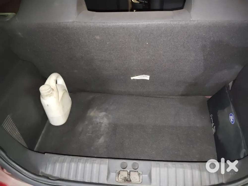 Ford Figo (2016) [diesel]  Life-time Mileage 21.1km/l  44,500km