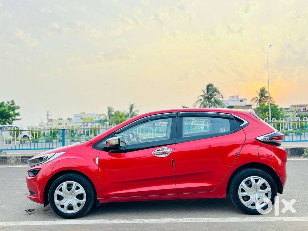 Tata Altroz 1.2 Xm Style Petrol, 2024, Petrol