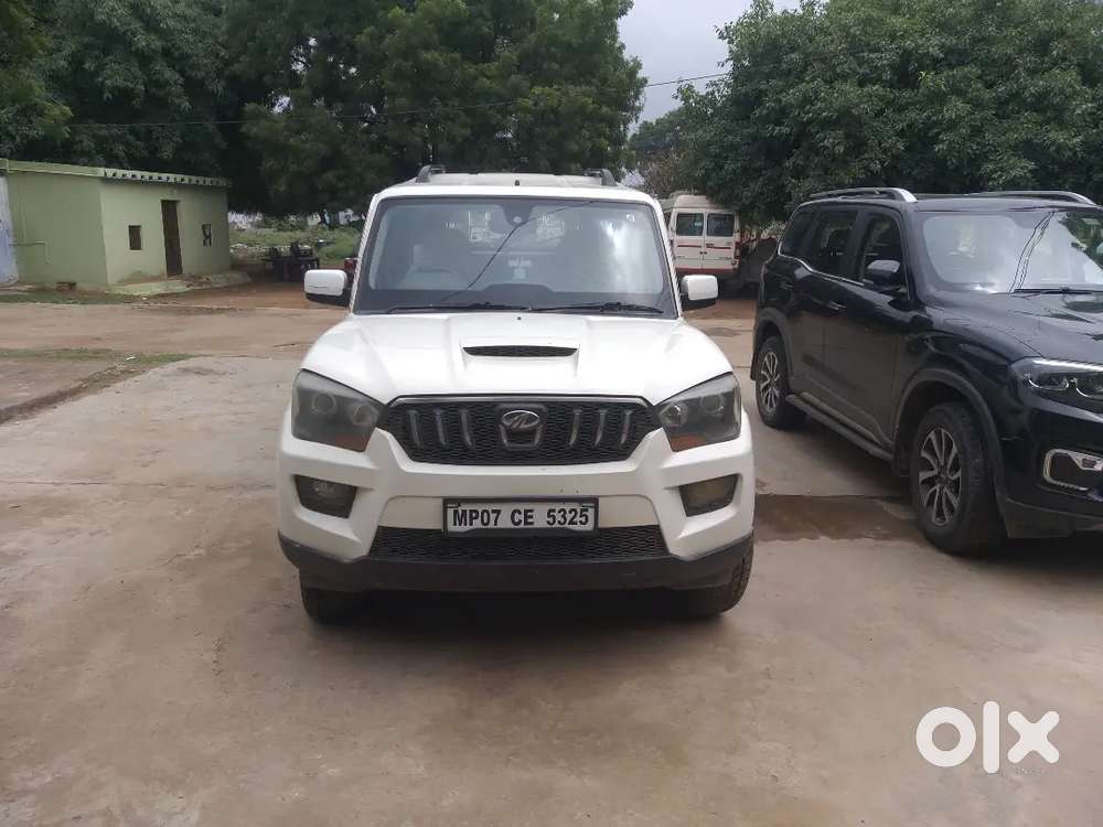 Mahindra Scorpio S10 2016 Car