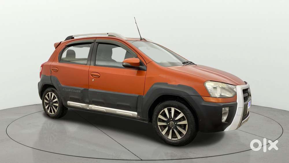 Toyota Etios Cross 1.2 G, 2014, Petrol