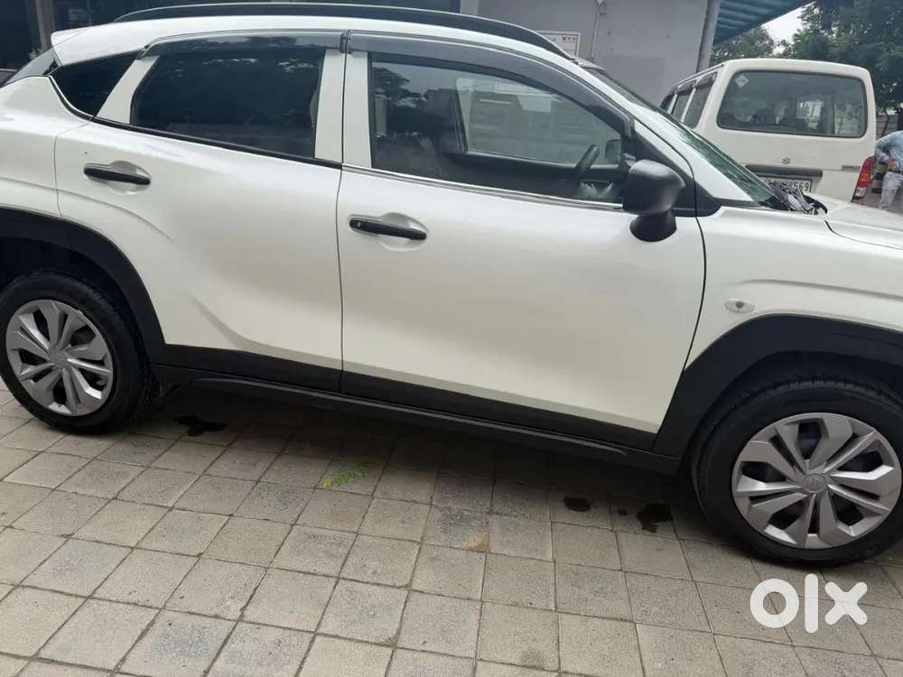 Maruti Suzuki Fronx Sigma 2025