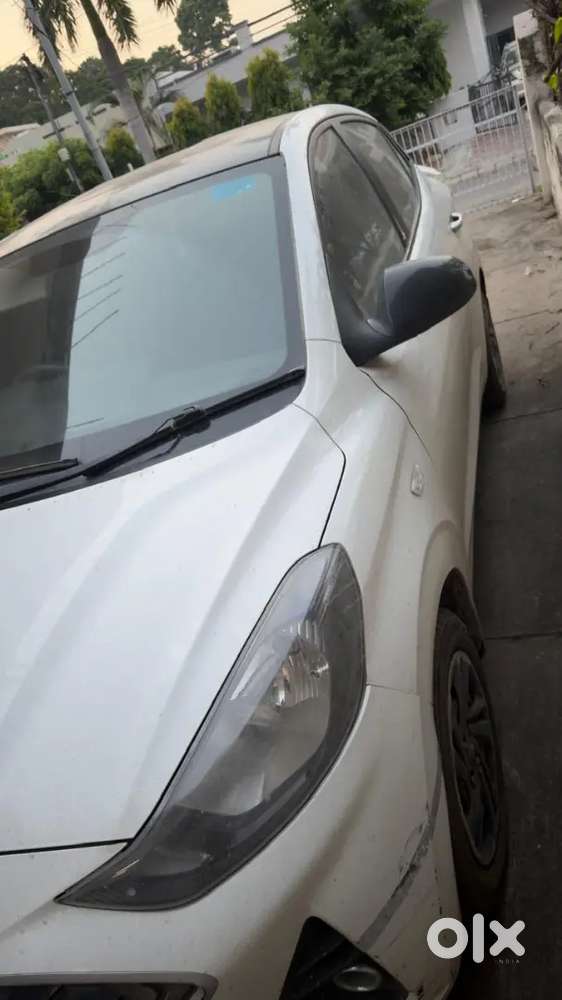 Urgent Sale Cash Deal Serious Buyers Contact Mehyundai Aura 1.2 S 2022
