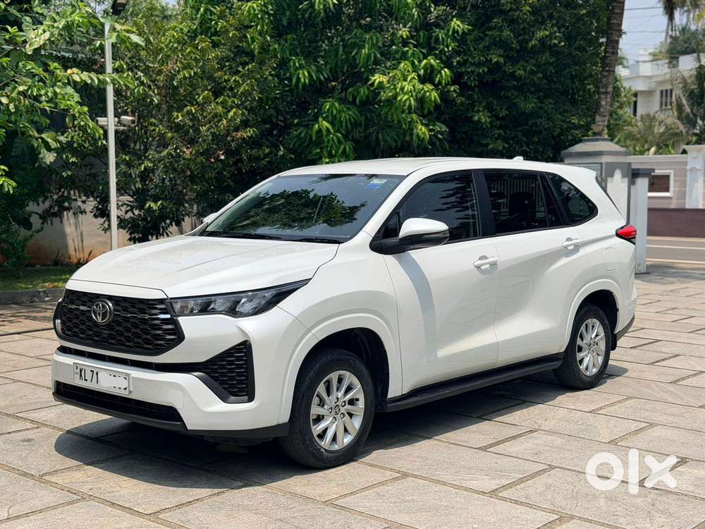 Toyota Innova Hycross 2.0 Gx 7 Str, 2024, Petrol