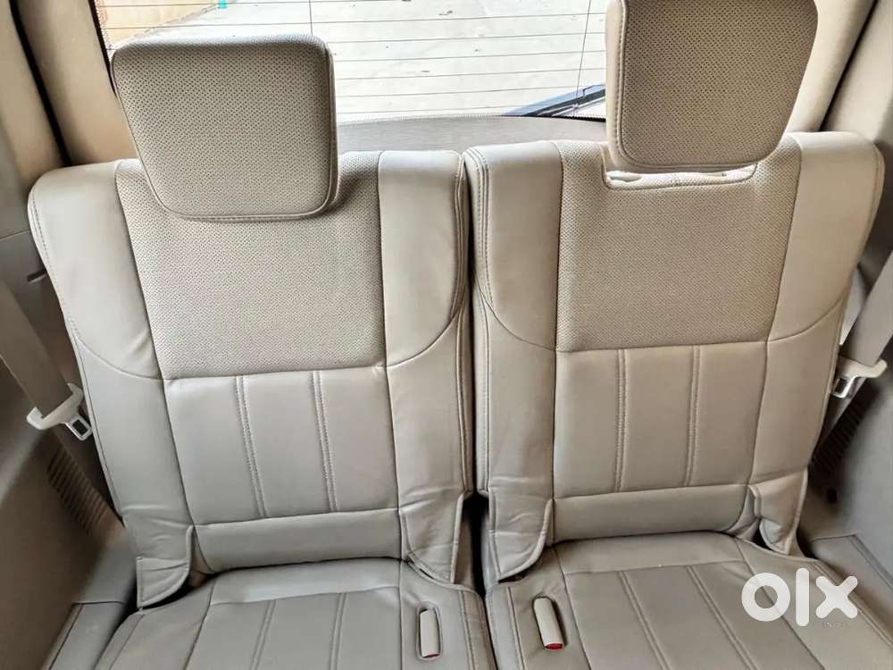 Mahindra Xuv500 W10 Automatic 2017 Diesel Topend Sunroof For Sale..