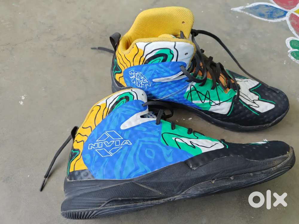Nivia Basketball Shoe