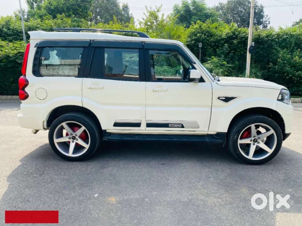 Mahindra Scorpio Classic, 2023, Diesel