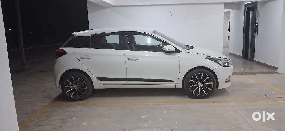 Hyundai I20 Asta With Airbag And 17 Inch Alloy Diesel 2017