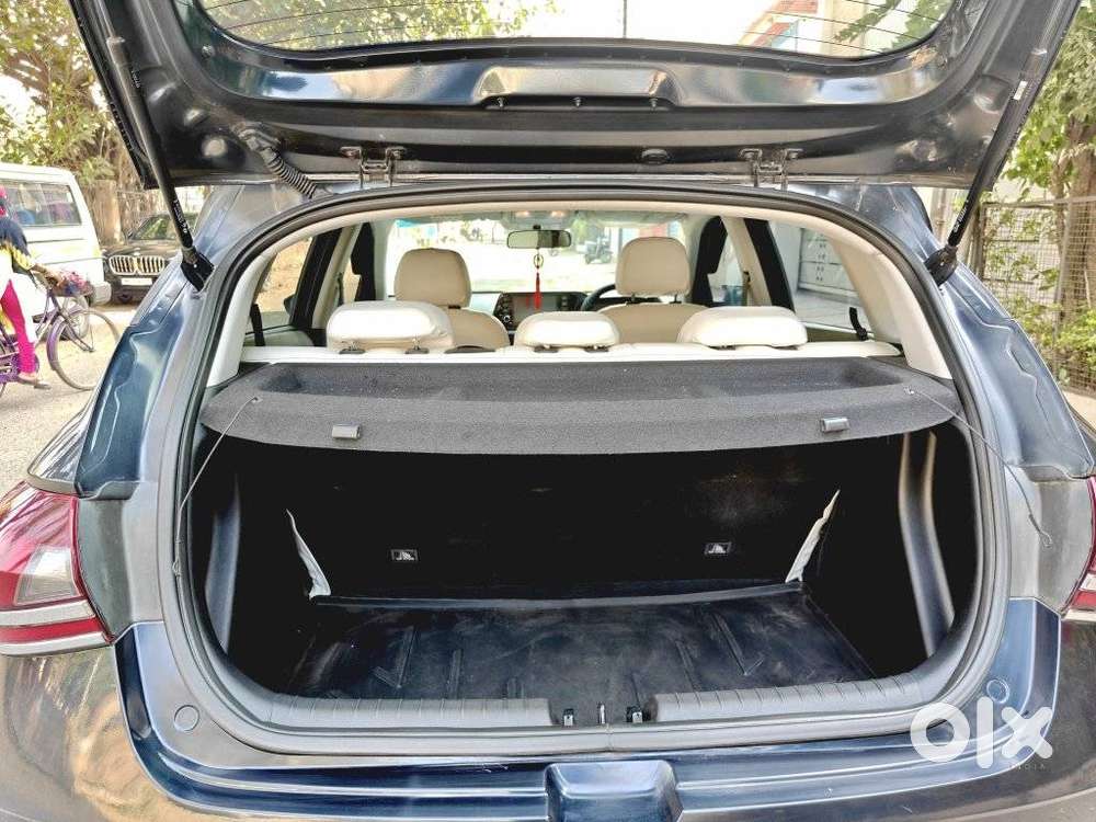 Hyundai Elite I20 Sportz (o) 1.2, 2023, Petrol