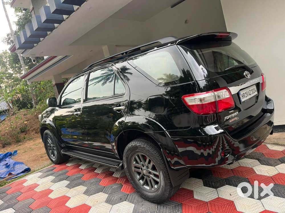 Toyota Fortuner 2010 Diesel Well Maintained