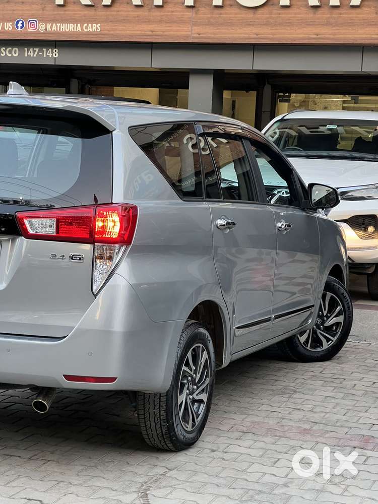 Toyota Innova Crysta 2.4 G Plus Mt 8 Str, 2026, Diesel