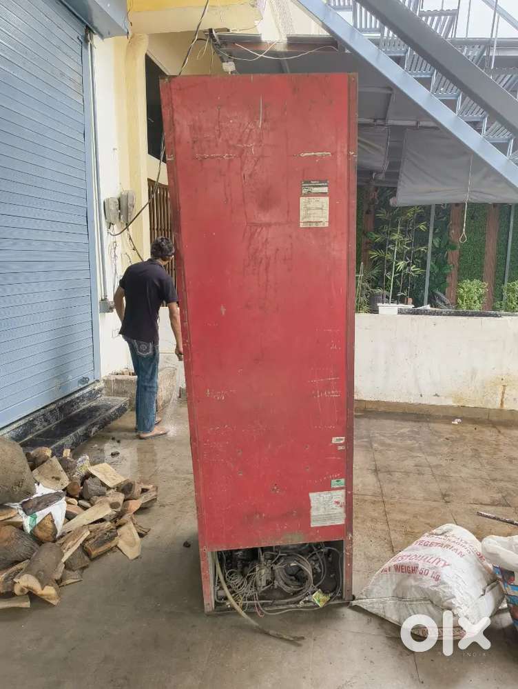 Visi cooler/cold drink fridge for sale