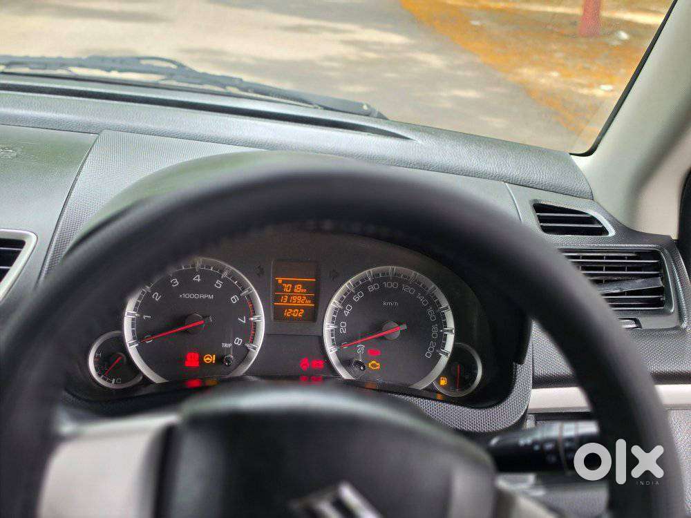 Maruti Suzuki Swift Vxi With Abs, 2012, Petrol