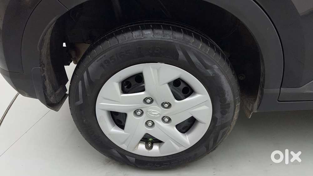 Hyundai Venue 1.2 S (o), 2023, Petrol