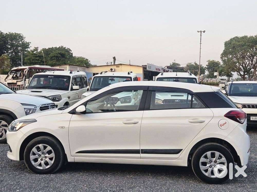 Hyundai I20 Magna 1.2 Mt, 2017, Petrol