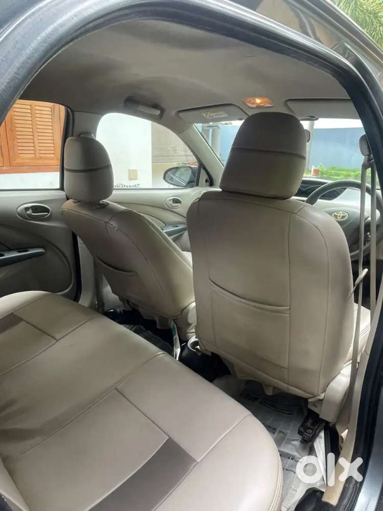 Toyota Etios Liva 2016