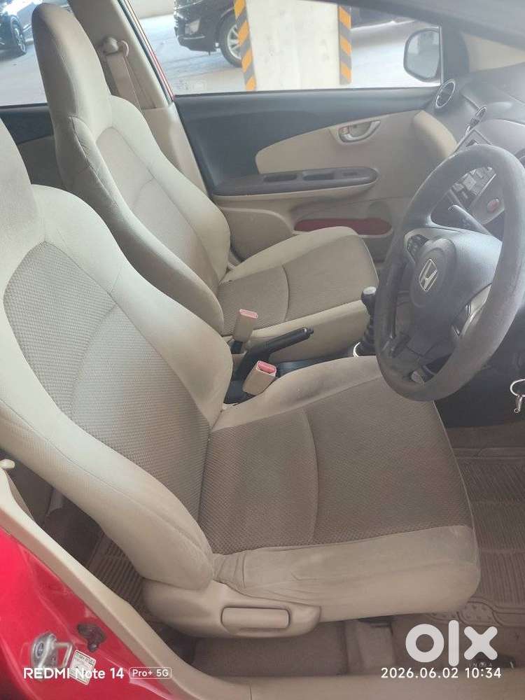 Honda Brio 2011-2013 V Mt, 2012, Petrol