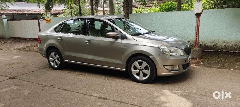 Skoda Rapid Elegance 2014