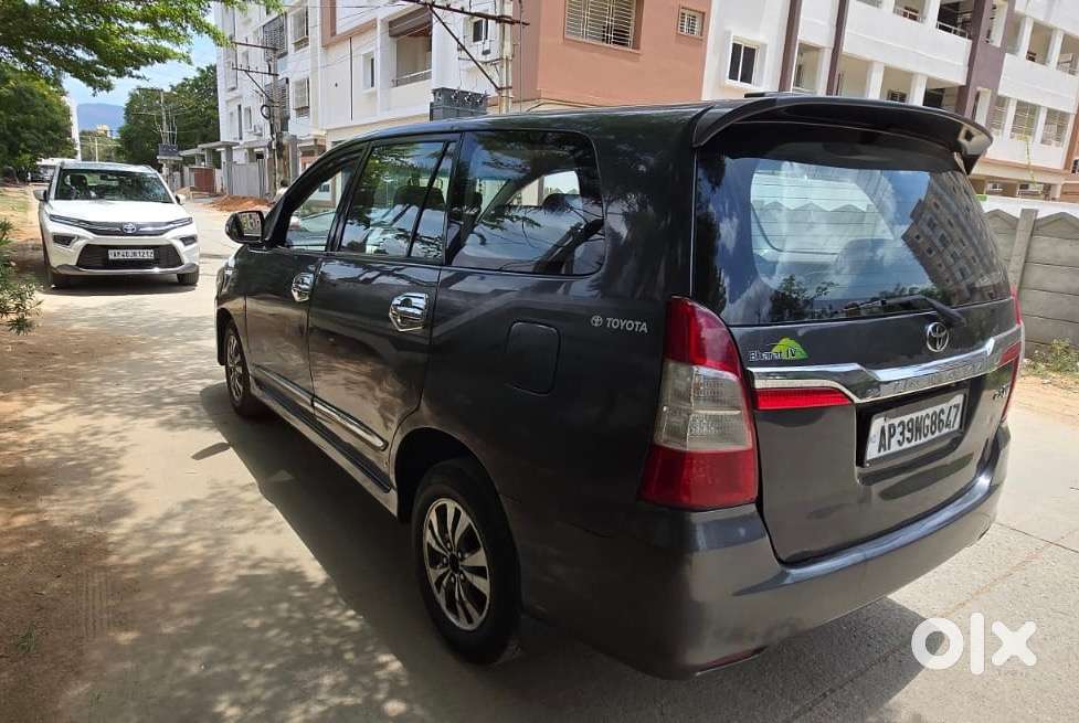 Toyota Innova Diesel 2015 Model