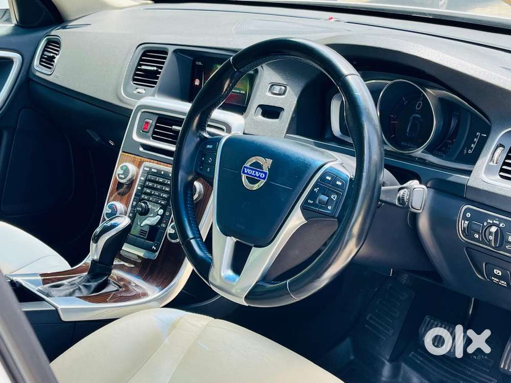 Volvo S60 D5 Inscription, 2015, Diesel