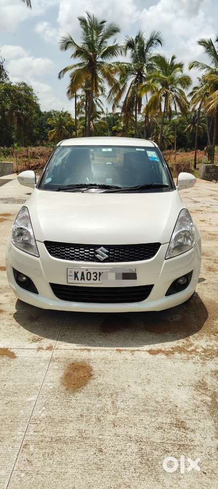 Maruti Suzuki Swift Vxi + Manual, 2012, Petrol