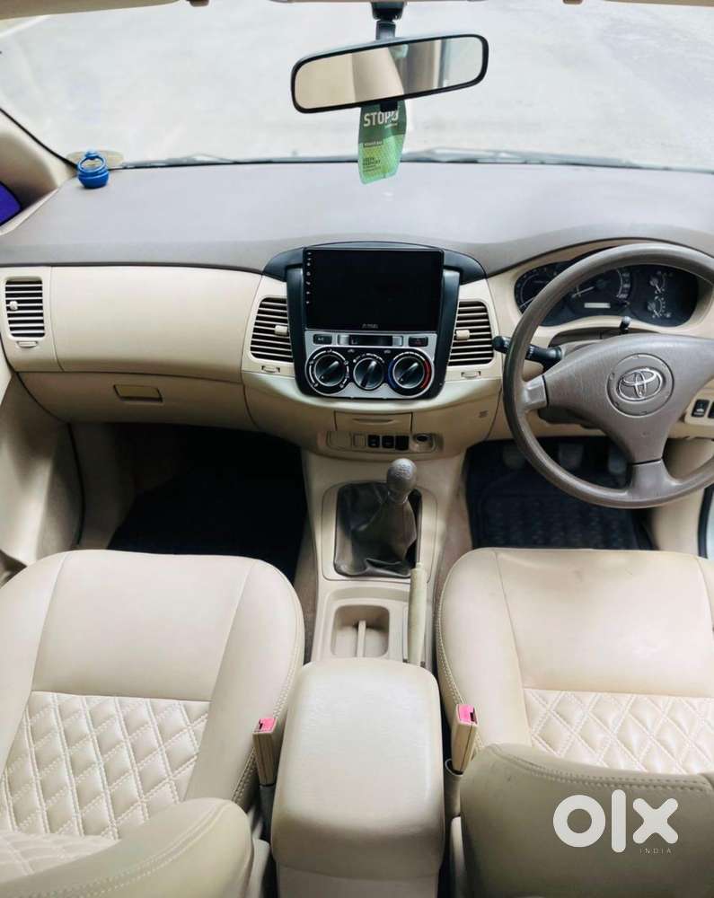 Toyota Innova 2.5 Gx 7 Str Bs-iii, 2006, Diesel