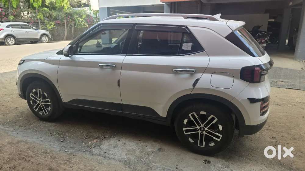 Urgent Sale Hyundai Venue Excellent Condition  Vvip Number 8001*