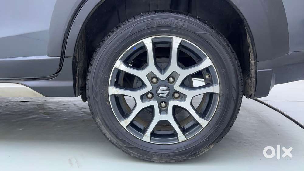 Maruti Suzuki Xl6 1.5 Alpha Plus At, 2022, Petrol