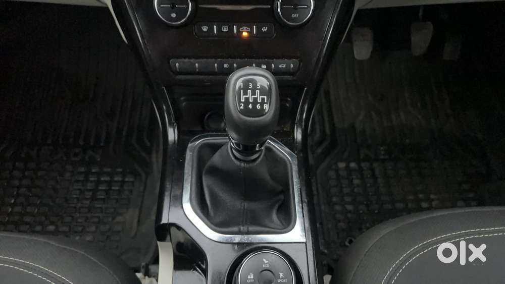 Tata Nexon 1.2 Revotron Xz Plus (s), 2023, Petrol