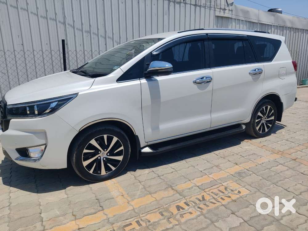 Toyota Innova Crysta 2.4 Z 7 Str, 2024, Diesel