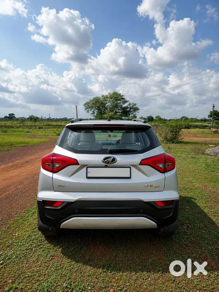 Sbi Officer Owned Mahindra Xuv 300 / Top Model / Excellent Condition